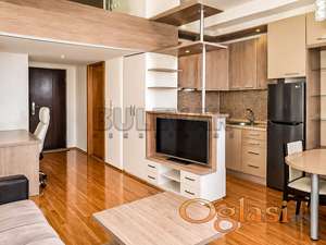 1.5  stan 40m2 centar, kej