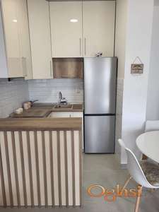 DVOSOBAN STAN 44m² – PETROVARADIN – PARKING MESTO