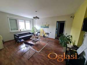 Izdavanje - poslovni prostor - parking