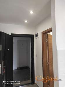 Prelepa garsonjera nova moderna