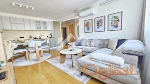 Izdajem DELUX dvosoban stan na Bulevaru oslobodjenja !!! ID#5790