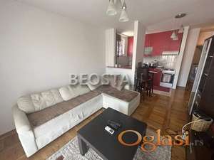 Širi centar - Karaburma #66819