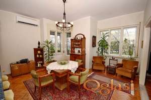 Zemun- Karađorđev trg - raskošan salonski stan sa dva ulaza ID#5592