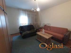 Izdaje se stan u Duvaništu