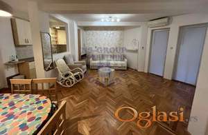 Izdaje se komforan, dvosoban stan od 53m2 u blizini Socijalnog.