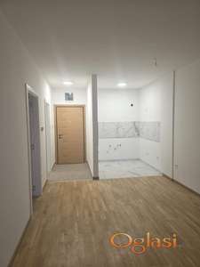 Dvosoban stan 42 m², Avijatičarsko naselje, Novi Sad, 3/5 sprat