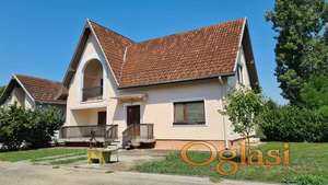 Kuca za izdavanje u Adranima