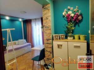 FUTOŠKA PIJACA, 35m2+ terasa, Jednoiposoban, Renoviran, Namešten