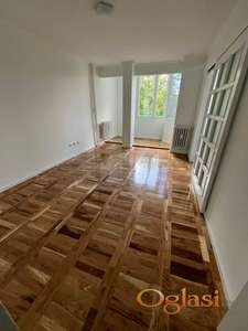 Renoviran stan na prodaju