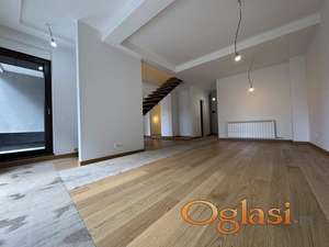 Četvorosoban dupleks | 144 m² + dvorište 125 m² | Kod Hrama ID#2729