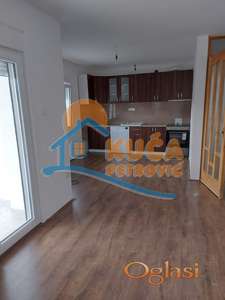 Izdaje se odličan stan u kući u Brzom Brodu, 117m2