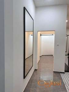 NA PRODAJU KUĆA - LOKAL BARILI