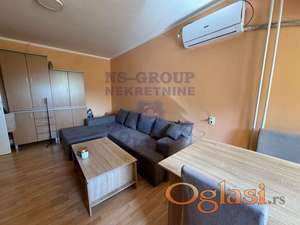 Odličan dvosoban stan na Keju