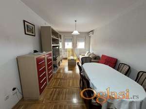 Komforan dvosoban stan