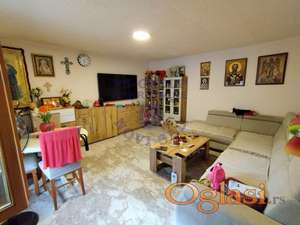 Odličan dvosoban stan, parking, centar grada!