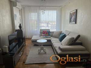 🏡 Izdaje se luksuzan penthaus – četvorosoban stan 🏡