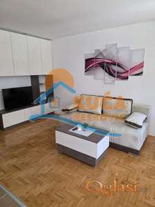 Izdaje se odličan stan na Bulevaru Nemanjića, 36m2