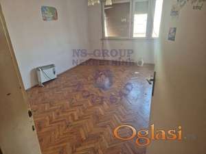 Predstavljamo Vam spratnu kuću u centru Šida.