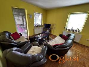 Spratna kuca u Rumenci!