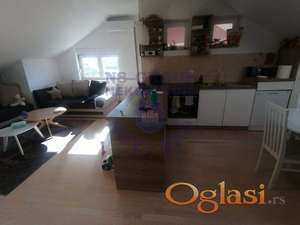 Stan sa tri spavaće sobe na Klisi - 94m2 !