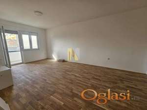 Trosoban stan, Podbara