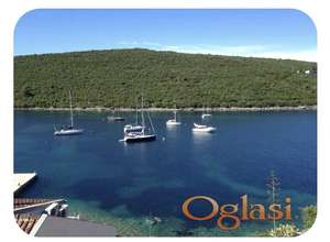 Menjam Stan 74m2 Na Crnogorskom Primorju za Kucu u Novom Sadu i Okolini