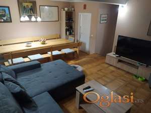 2-etažna kuća na prodaju, Čardak,  180m²