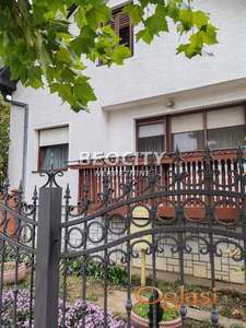 Ruma, Centar, Vladimira Nazora, 5.0, 211m2 Ekskluzivna prodaja - Odlična spratna kuća