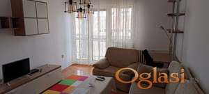 ~~~ PRELEP trosoban stan LIMAN 3, 74m2 ~~~