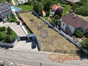 Vrhunski Plac 800m2 Popovica