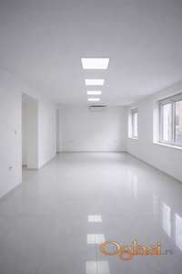 Poslovni prostor – Renovirana kuća sa dvorištem, 240m²