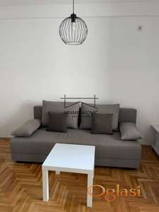 Izdaje se veoma lep komforan stan na Novoj Detelinari! ID#6868