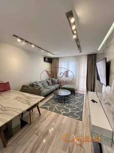 Novi Sad, Bul. Evrope, LUX Troiposoban Stan