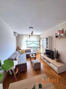 Prodaje se dvoiposoban stan na Grbavici ID#6939