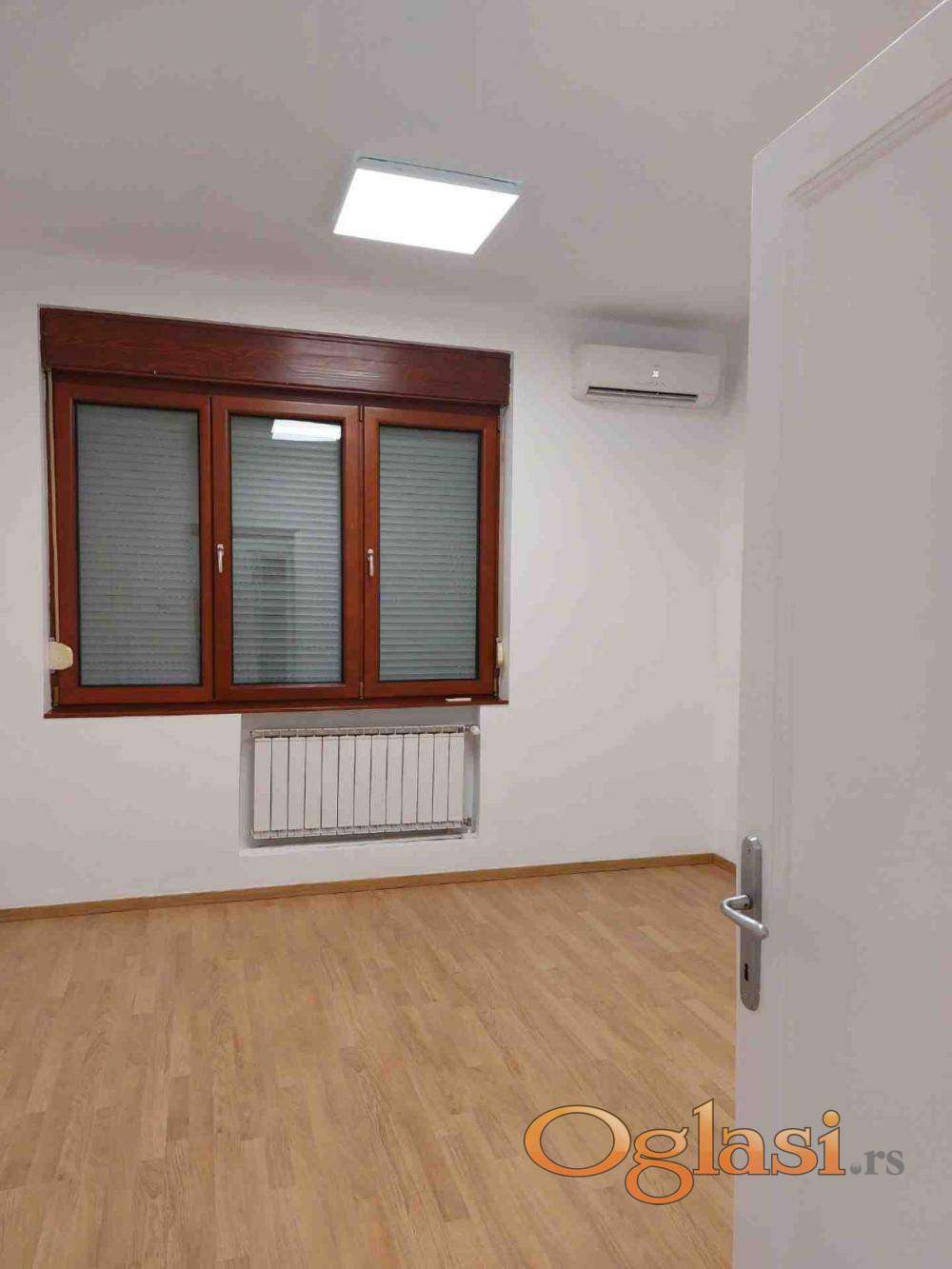 Jug Bogdanova, for commercial space, renovated — photo