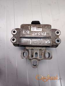 Pasat b7 nosač motora levo  2.0 TDI