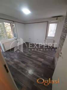 Izdaje se jednoiposoban nenamešten stan na Paliluli, 39m2