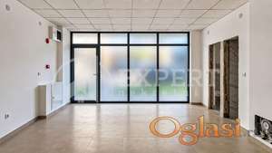 Izdaje se nov ulični lokal na Panteleju, 56m2