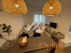 IZDAJE SE LUX STAN NA BULEVARU 480eur ID#2248