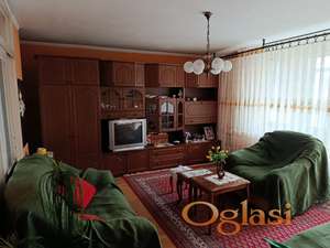 Kaće Dejanović 59m2, lift, dvosoban, mogućnost adaptacije u dvoiposoban