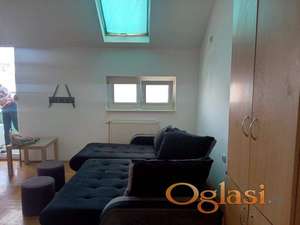 DOBRA GARSONJERA U BLIZINI BUL.OSLOBODJENJA
