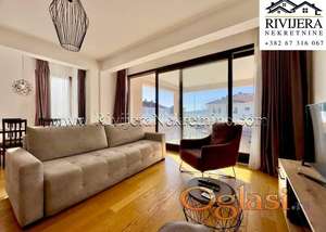 Na prodaju komforan dvosoban stan Tivat