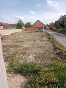 Izdajem plac u blizini temerinskog puta