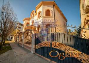 Odlična kuća - Sajam