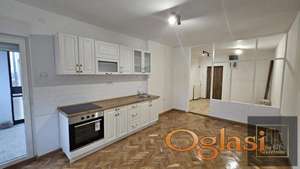 Dvoiposoban stan kod Železničke stanice ! Pariske Komune !