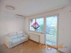 Novi Sad centar 3.0 stan 70m2 sa parking mestom ID#1609