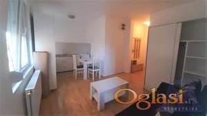 Stan,NOVI SAD,CARA DUŠANA,kv: 21, € 230, ID: 9101342