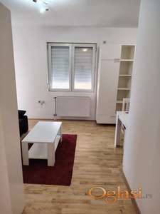 Stan,NOVI SAD,CARA DUŠANA,kv: 21, € 230, ID: 9101342