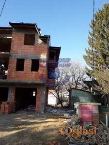 Spratna vila od 9 apartmana - useljiva