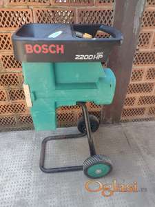 Seckalica za grane BOSCH 2200W